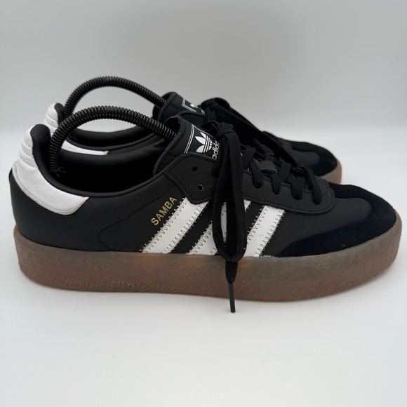 Women’s Adidas Originals Sambae Black White Gum Platform Sneakers Shoes Size 10 - Picture 3 of 7